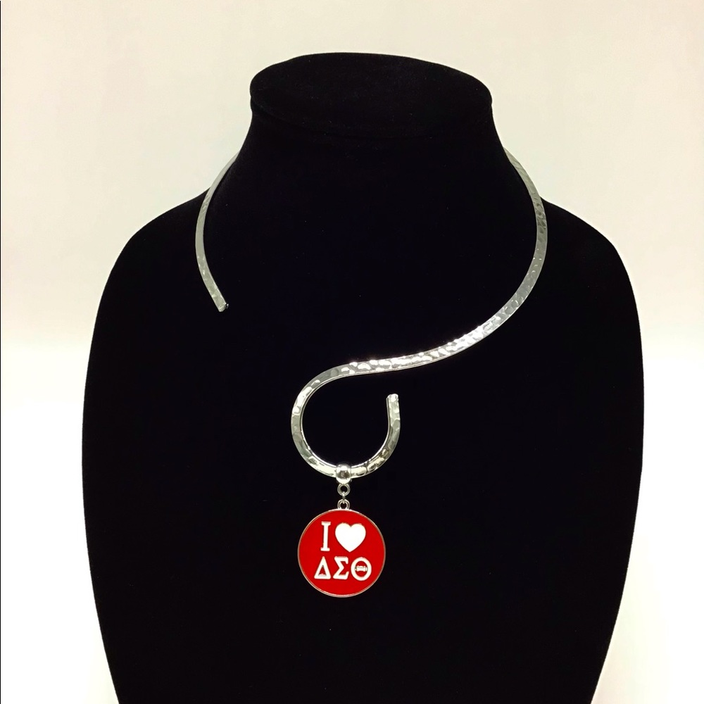 Delta Sigma Theta Choker Necklace